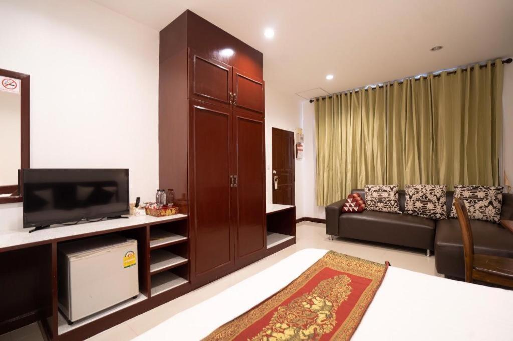 พรรณทิพา เรสซิเด้นซ์  Hotel ขอนแก่น ภายนอก รูปภาพ