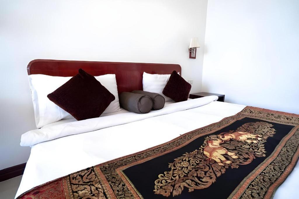 พรรณทิพา เรสซิเด้นซ์  Hotel ขอนแก่น ภายนอก รูปภาพ
