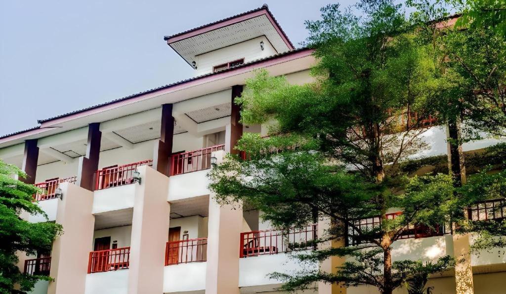 พรรณทิพา เรสซิเด้นซ์  Hotel ขอนแก่น ภายนอก รูปภาพ